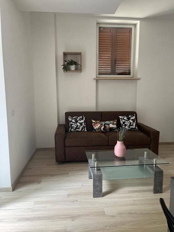 Apt. N. 1 Appartement *
